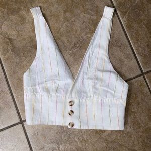 Crop tank with front close